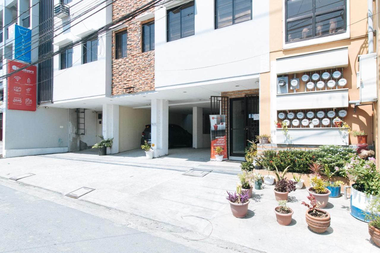 ホテル レッドドアーズ ニア Sm ビクタン Paranaque City エクステリア 写真